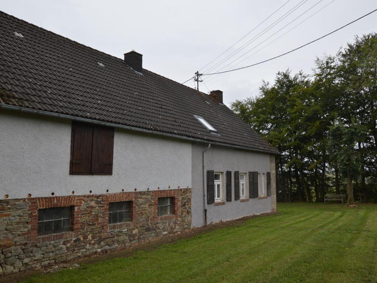 Cozy Holiday Home In Neuendorf With Garden Buitenkant foto